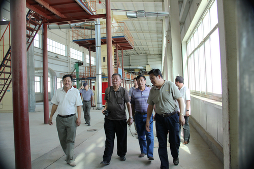 國(guó)家棉花協(xié)會(huì)副會(huì)長(zhǎng)史建偉等領(lǐng)導(dǎo)來(lái)公司調(diào)研金塔、瓜州、敦煌棉花市場(chǎng)