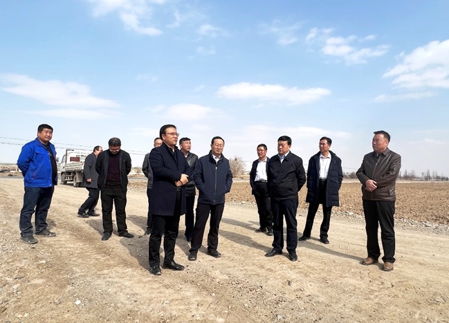 振興種業(yè)在行動,敦煌種業(yè)牽手奧凱種機(jī)、大禹節(jié)水現(xiàn)場對接推進(jìn)千畝智慧種業(yè)示范園區(qū)建設(shè)項(xiàng)目